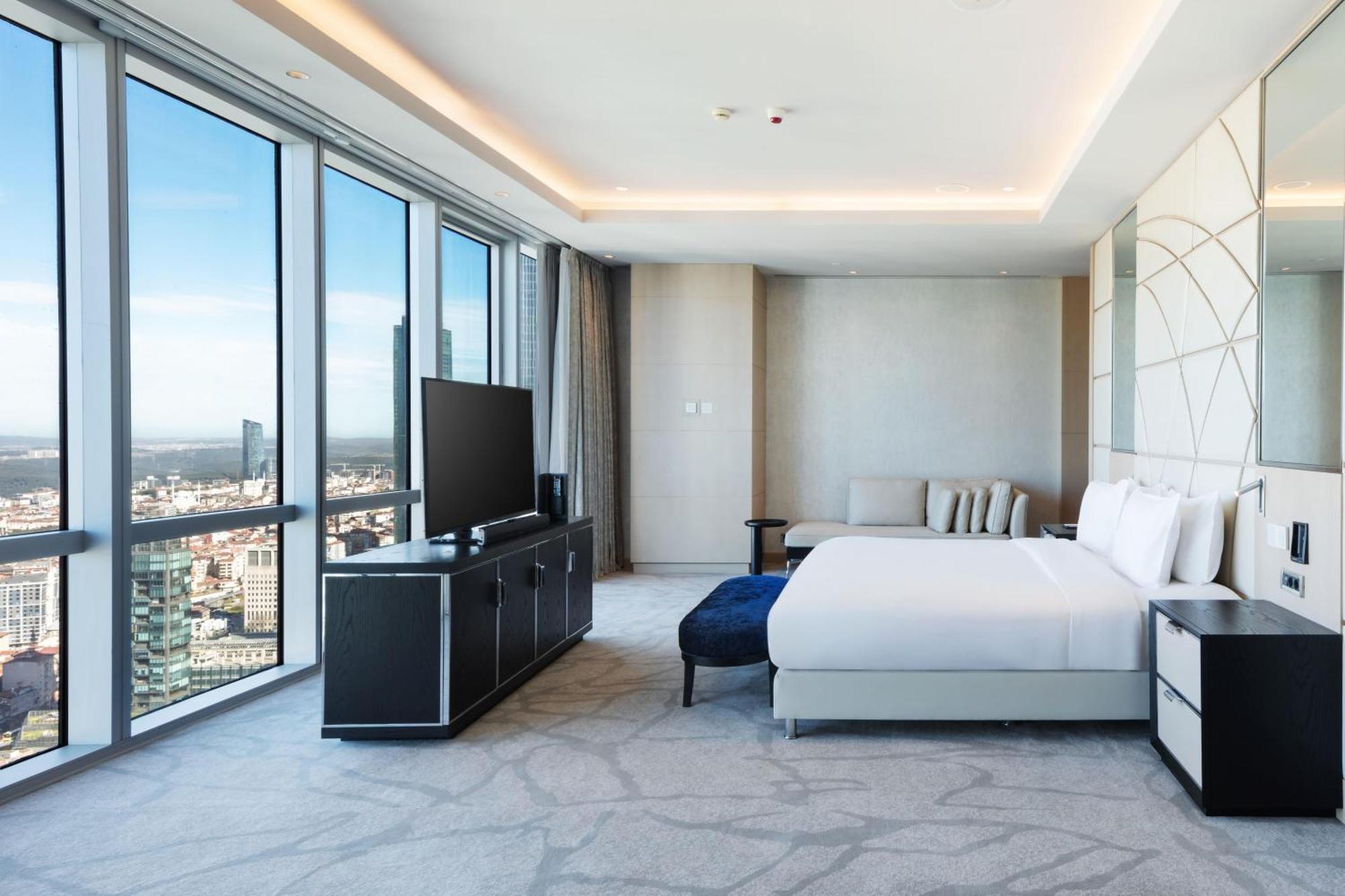 Wyndham Grand Istanbul Levent Hotel & Conference Center — Photos 2